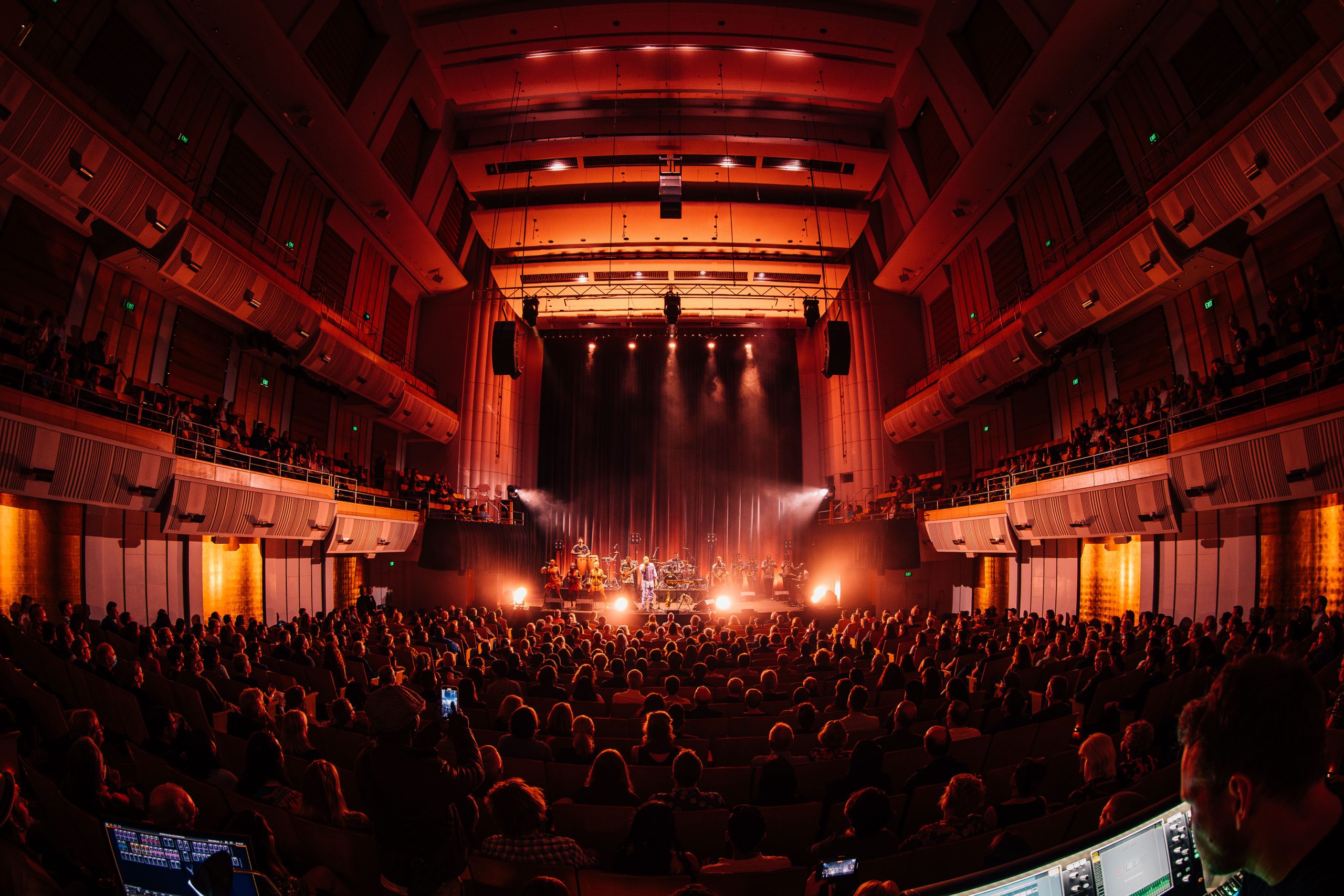 Auditorium seated mode - credit jessgleeson - Isaac Stanmore